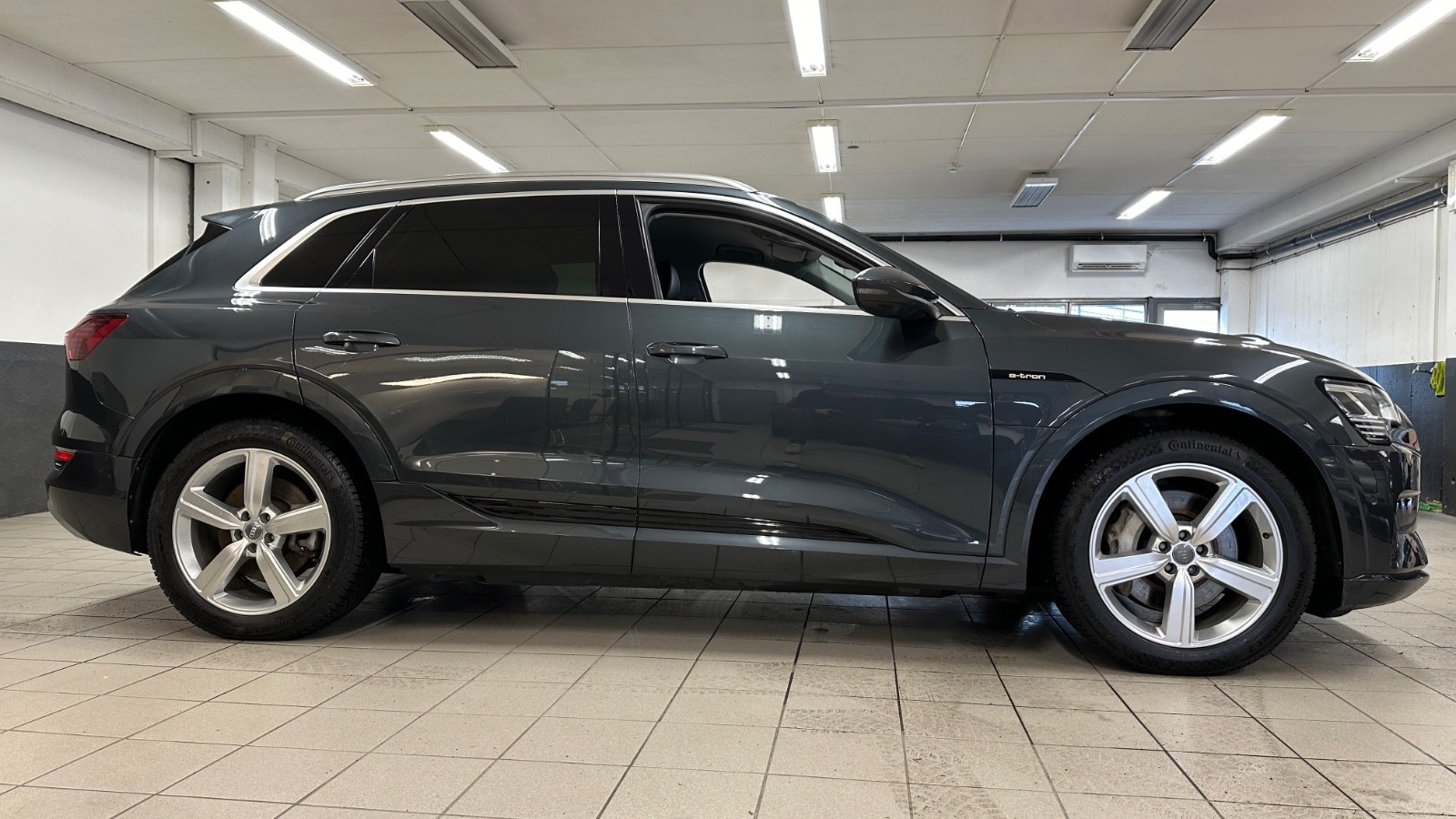 Audi e-tron