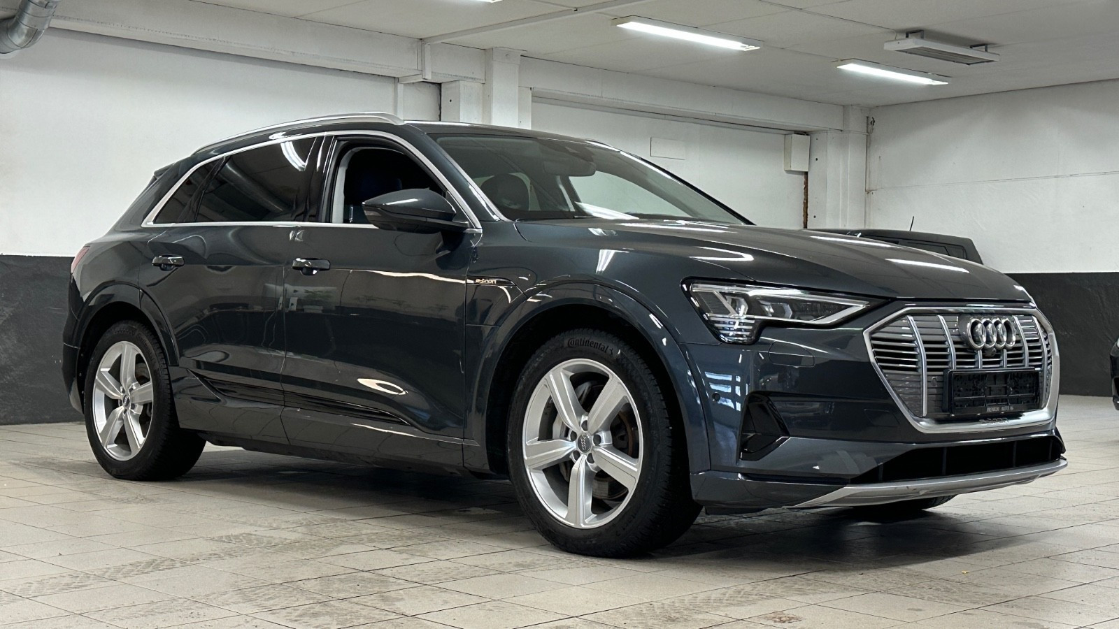 Audi e-tron