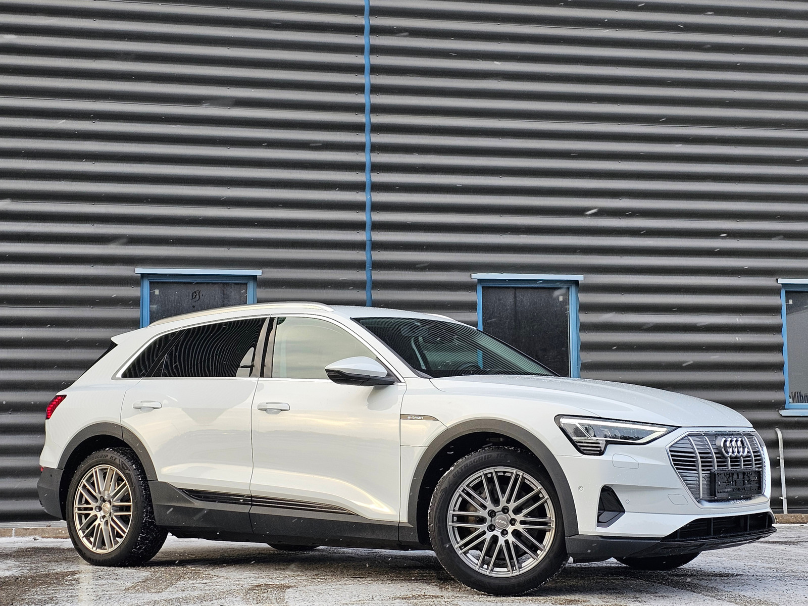 Audi e-tron