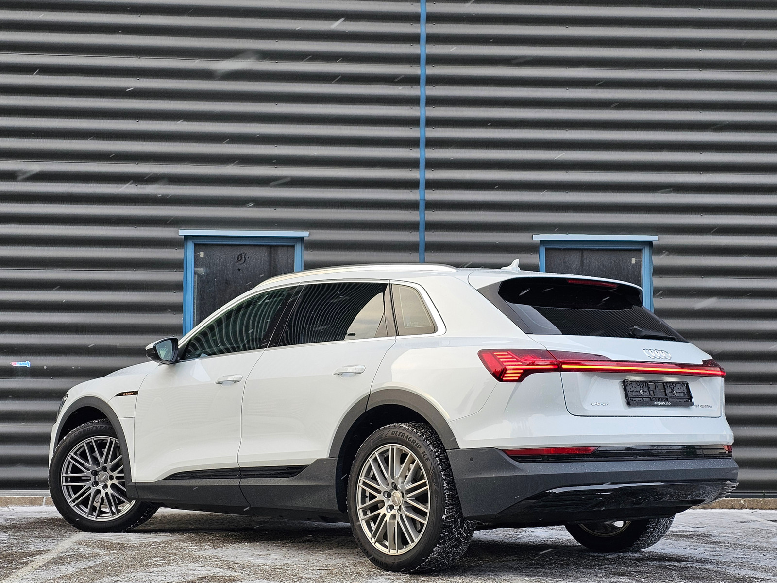 Audi e-tron