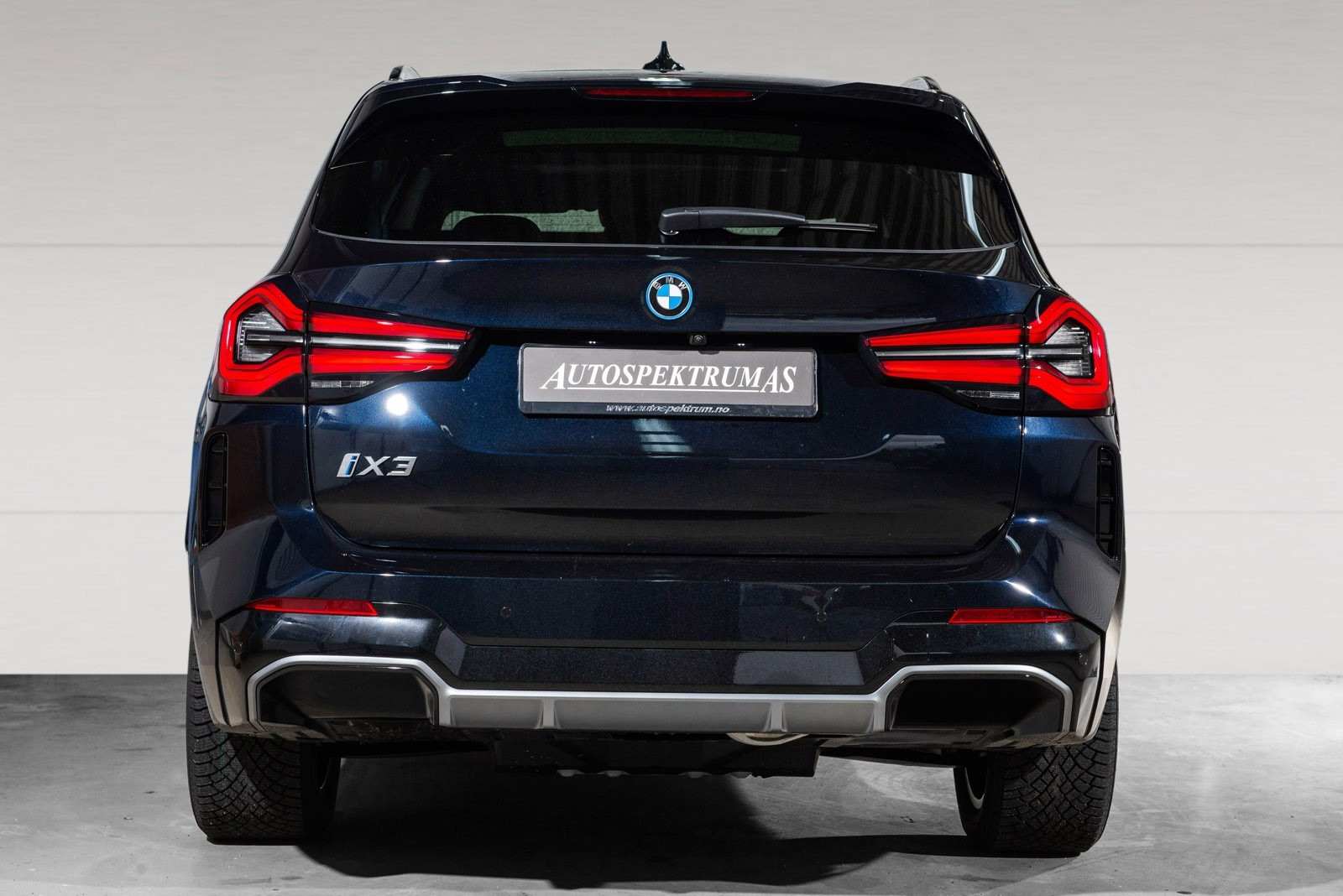 BMW iX3
