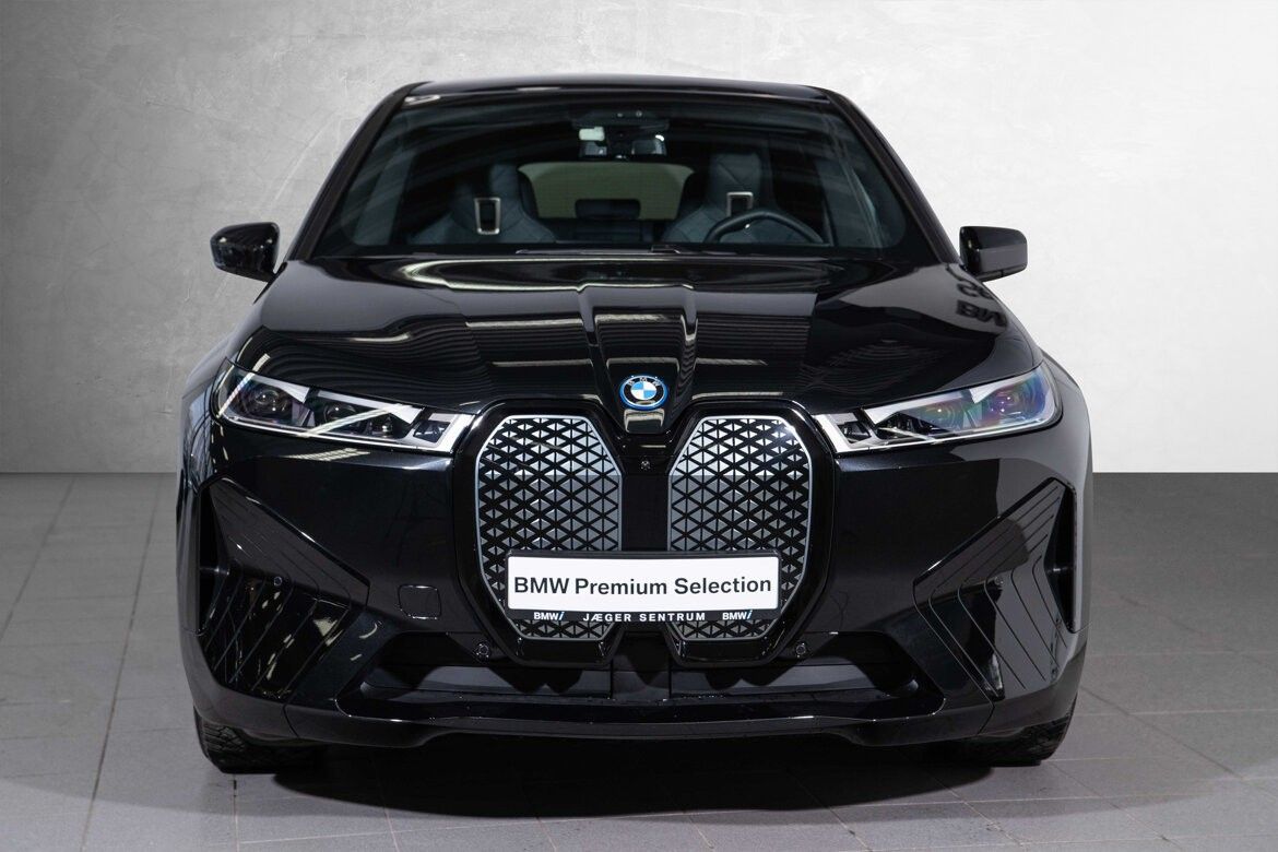 BMW iX xDrive 50