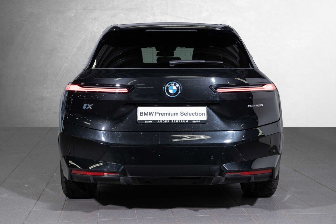 BMW iX xDrive 50