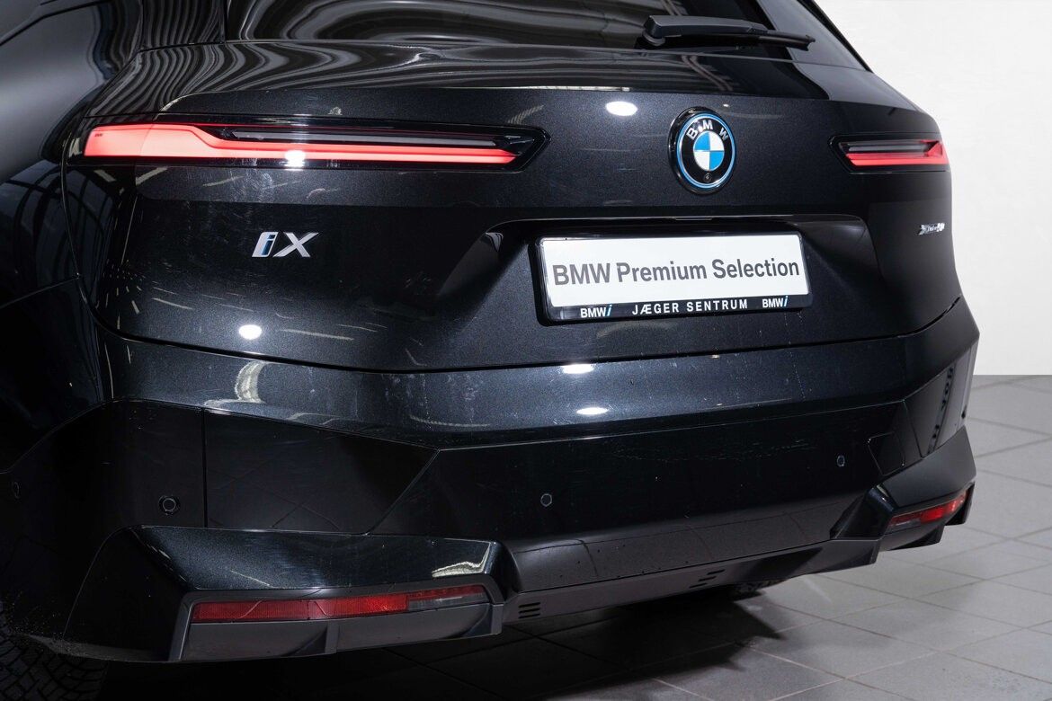 BMW iX xDrive 50
