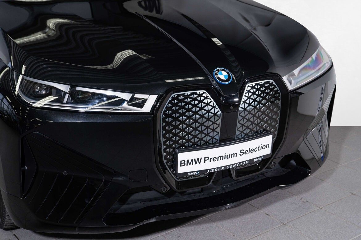 BMW iX xDrive 50