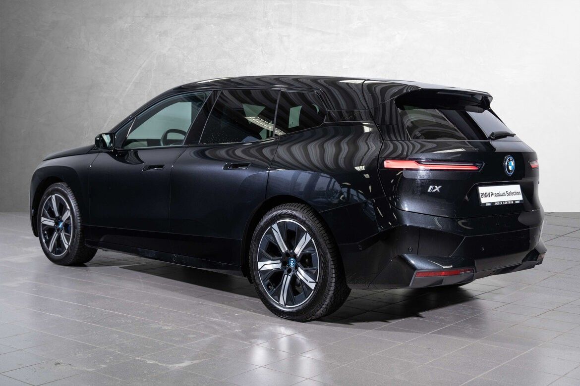 BMW iX xDrive 50