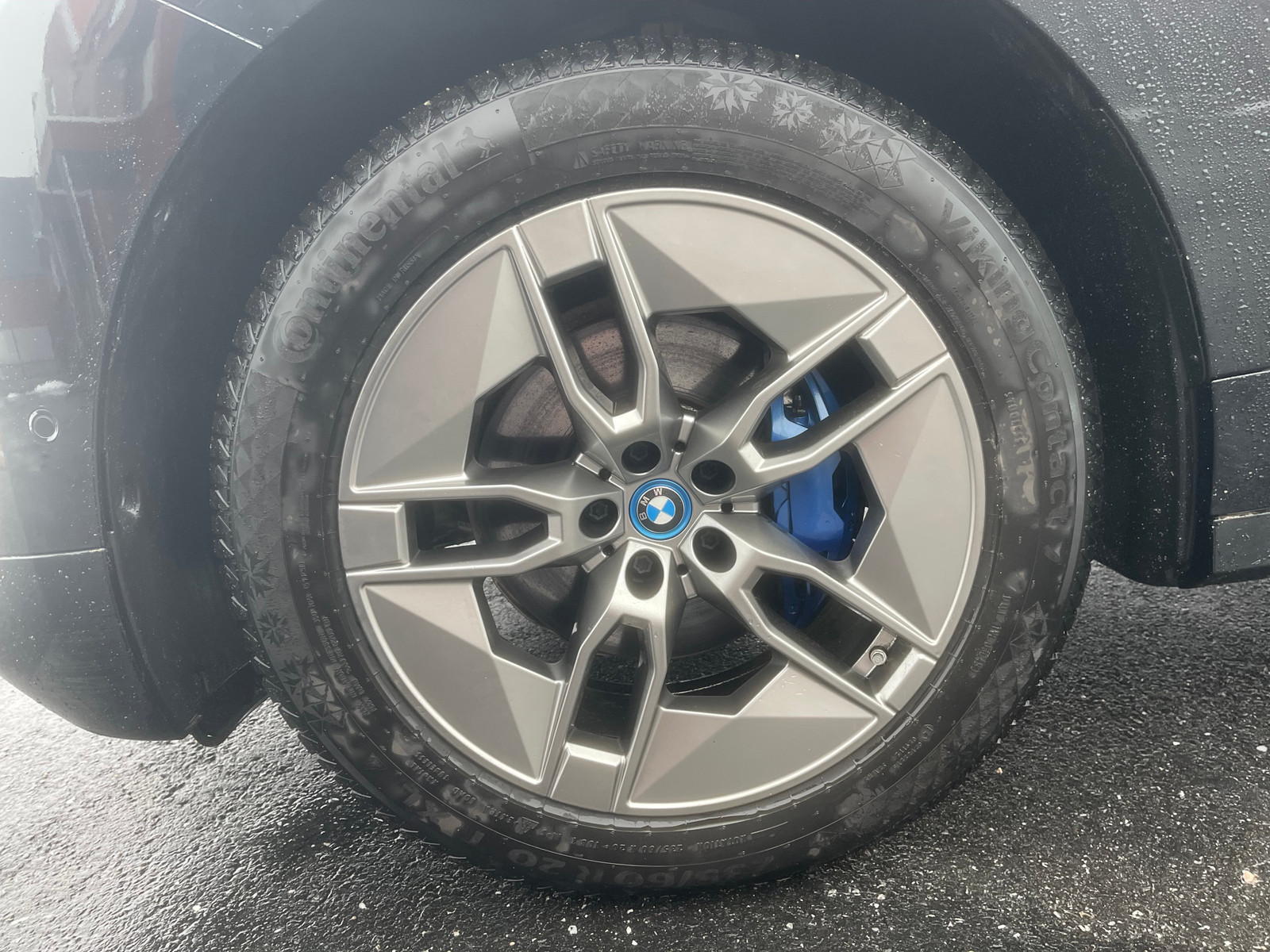 BMW iX xDrive 40