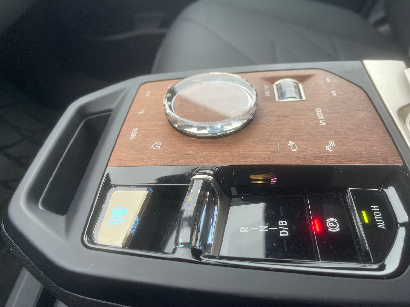 BMW iX xDrive 40