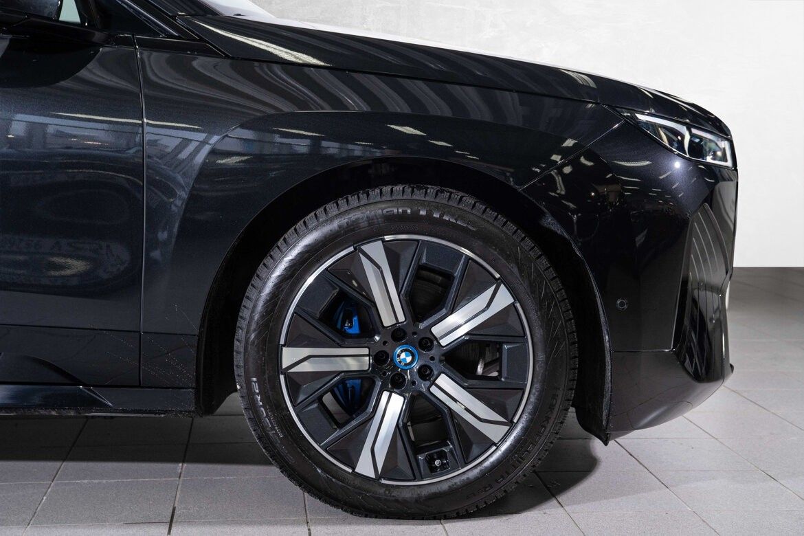 BMW iX xDrive 50
