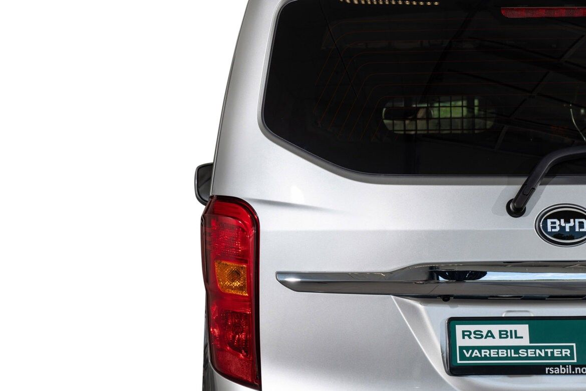 BYD T3