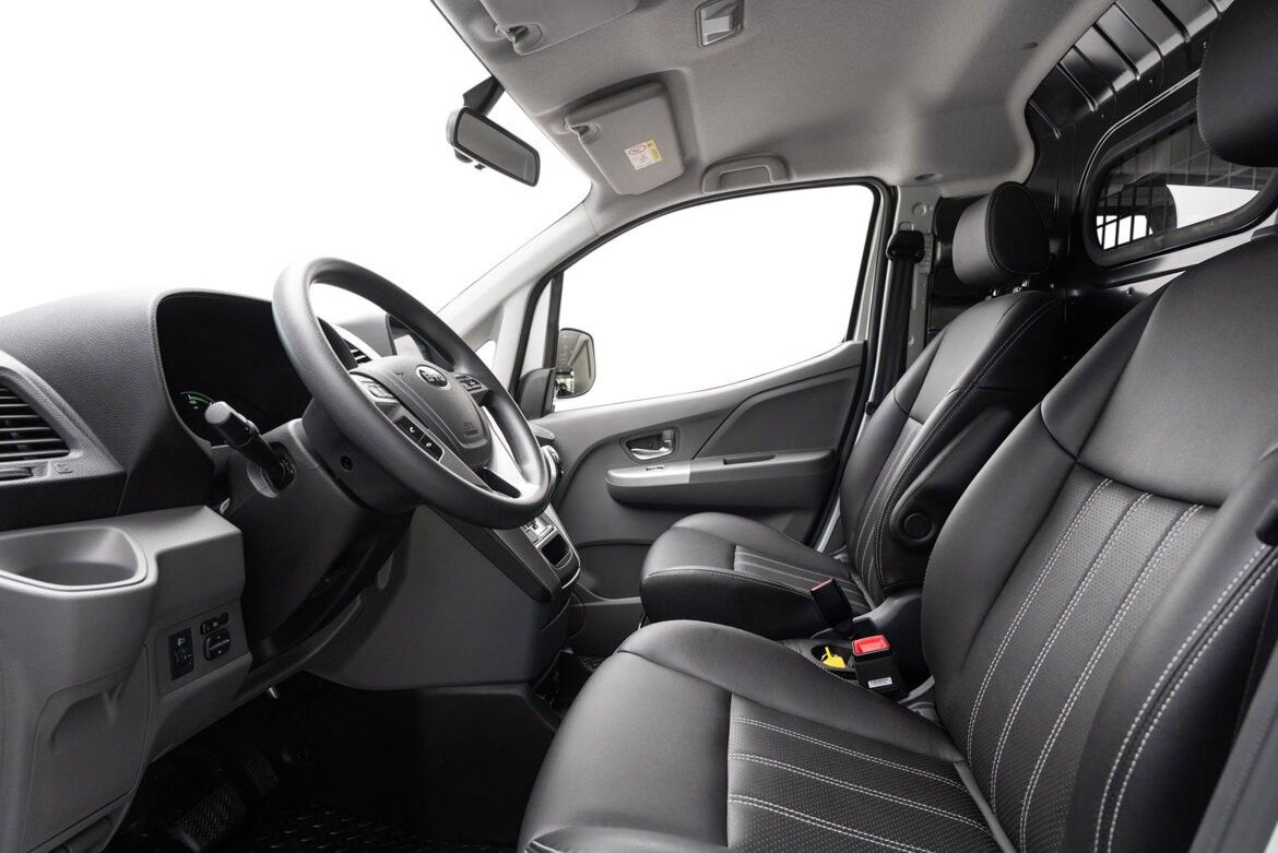 BYD T3