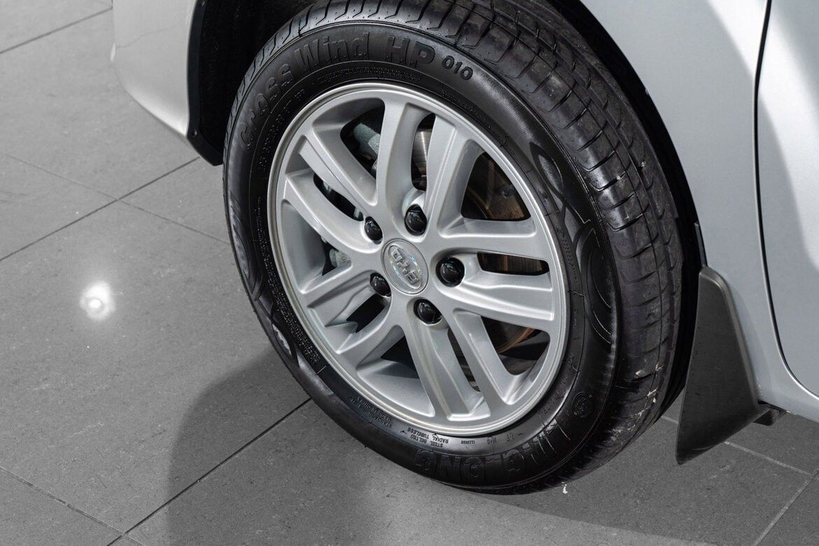 BYD T3