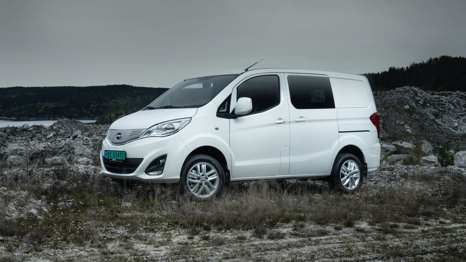 BYD T3