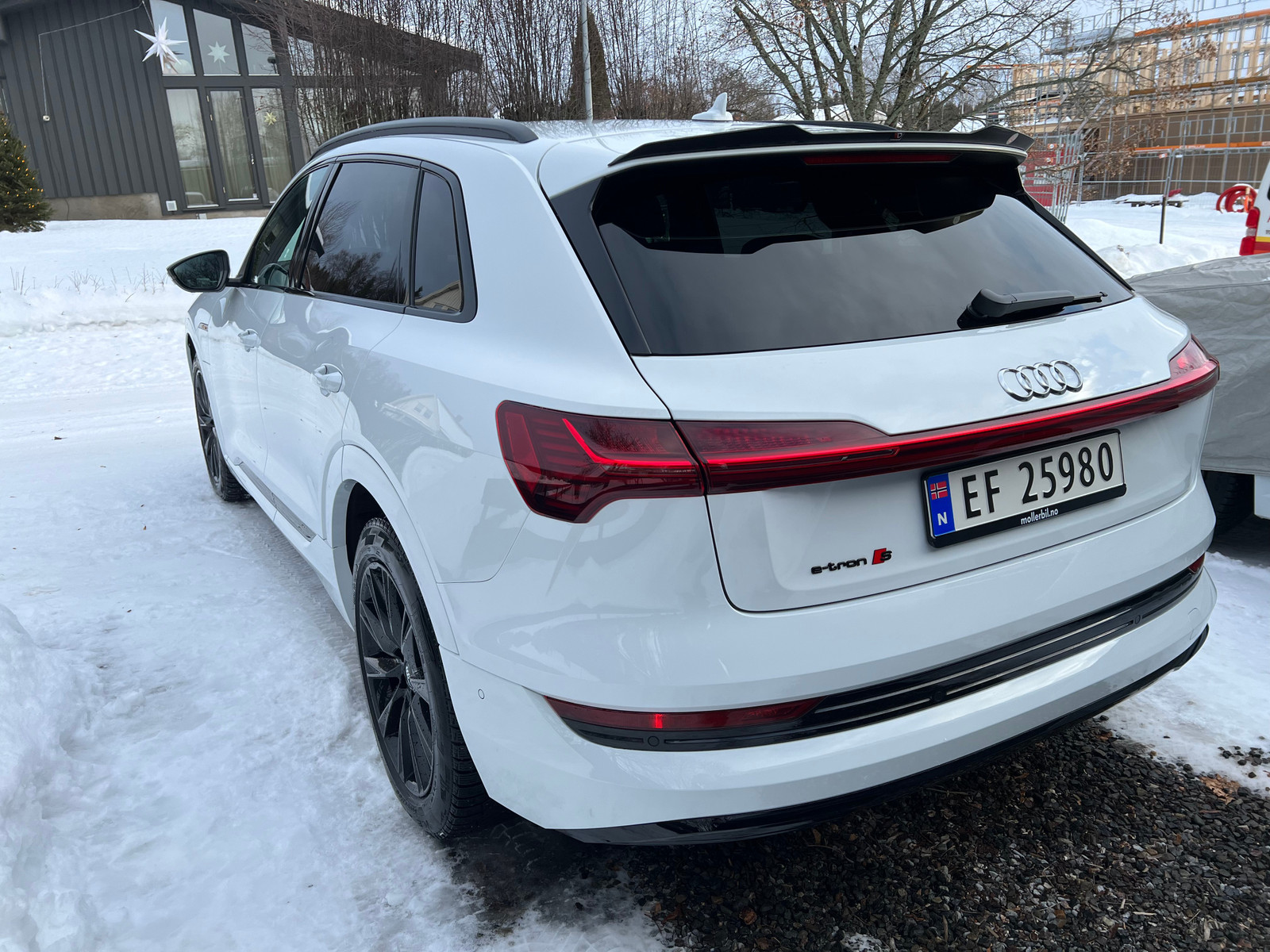 Audi e-tron