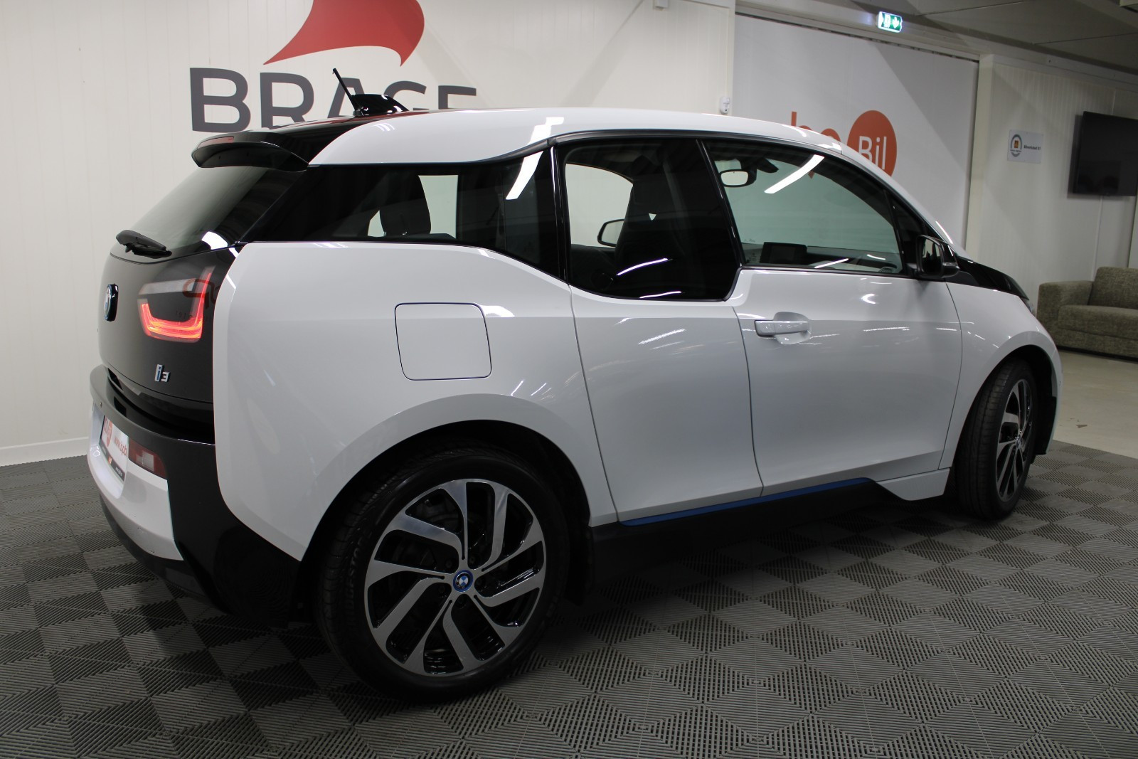 BMW i3