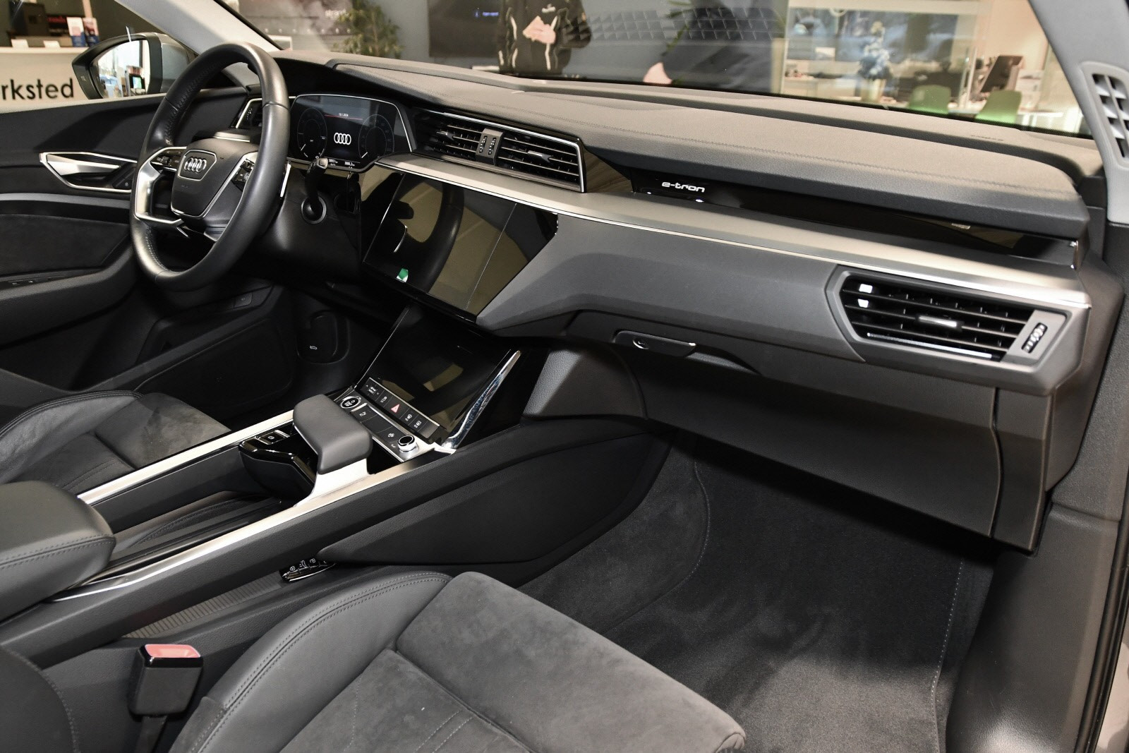 Audi e-tron