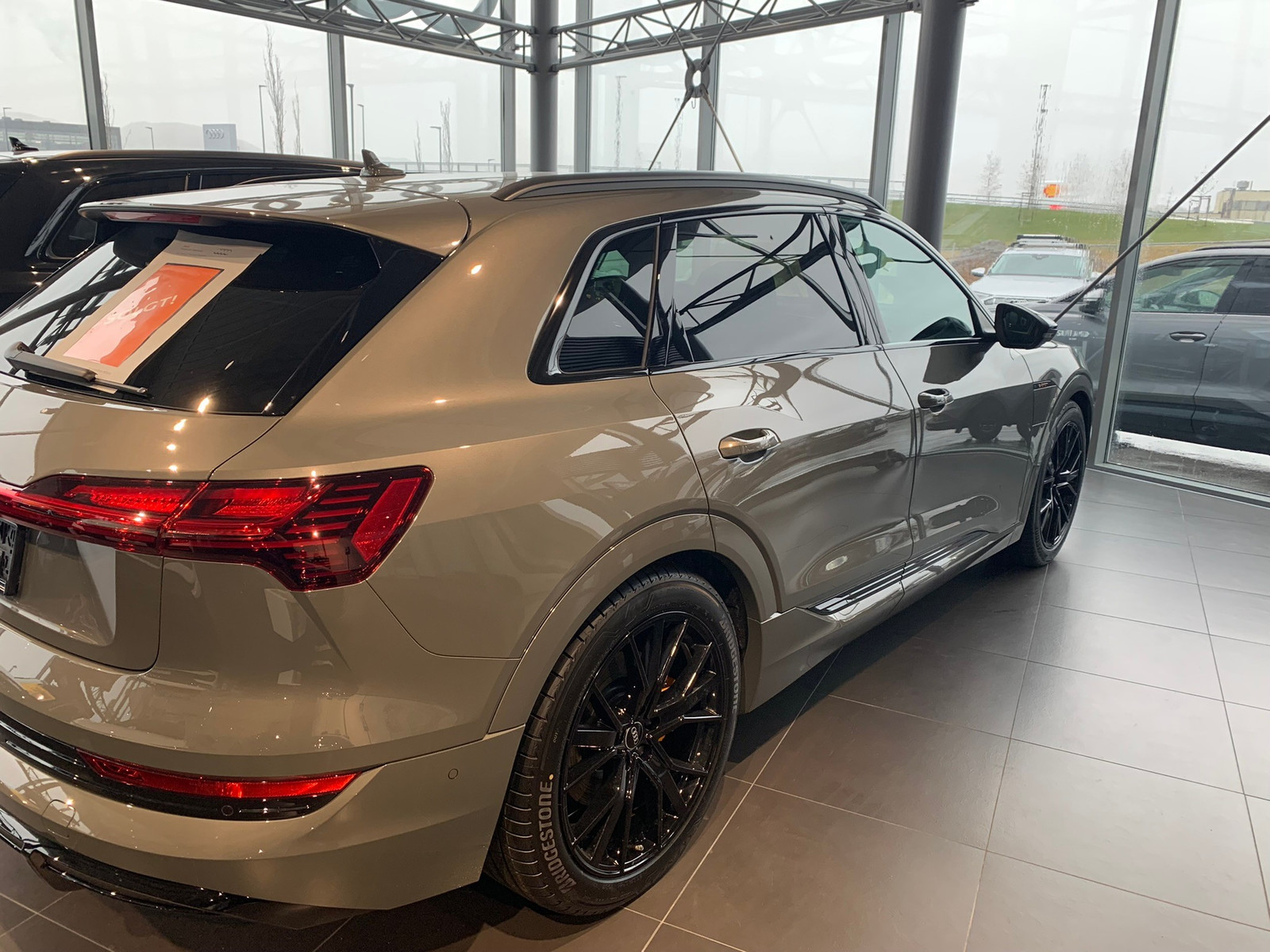 Audi e-tron