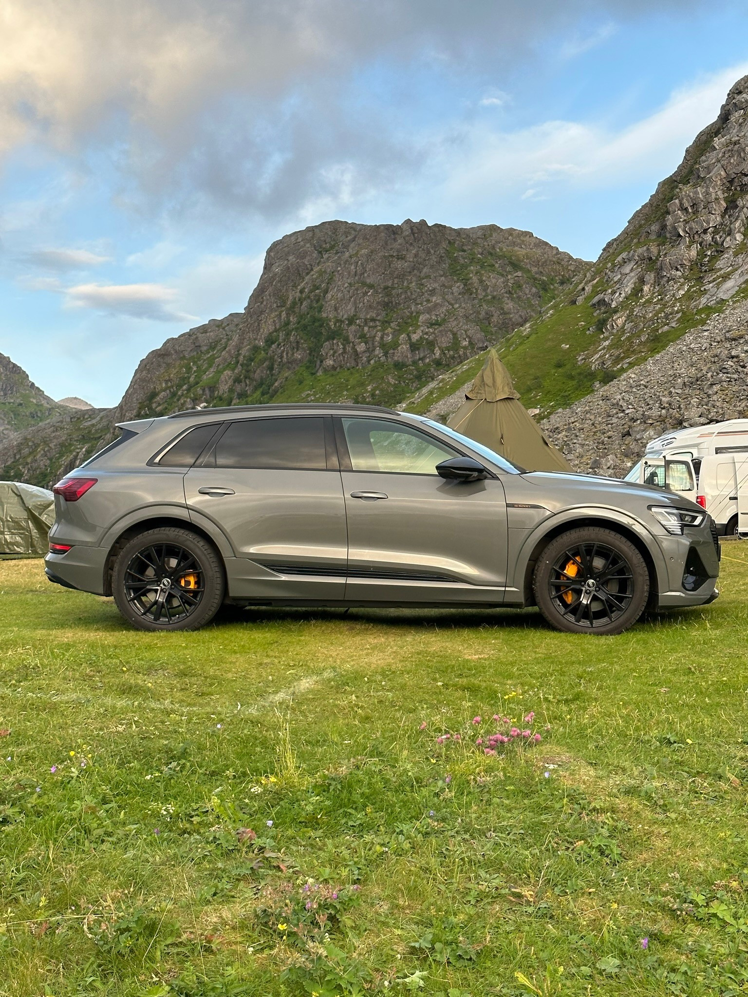 Audi e-tron