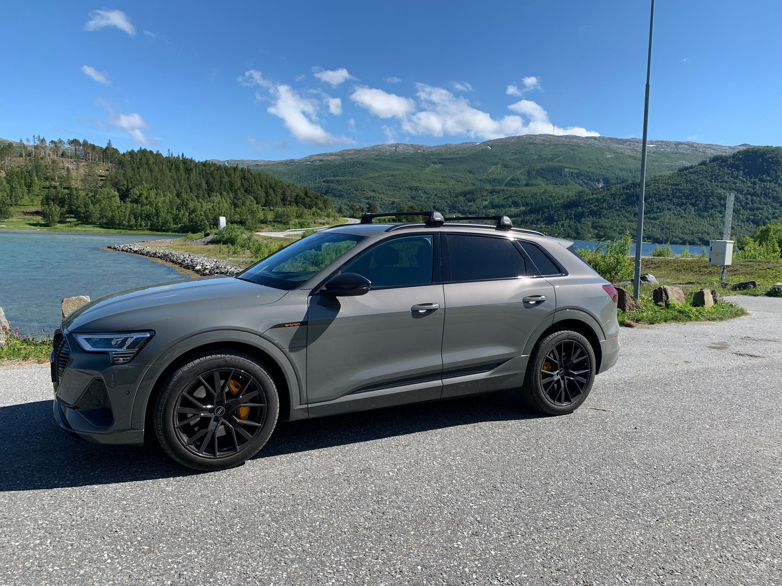 Audi e-tron
