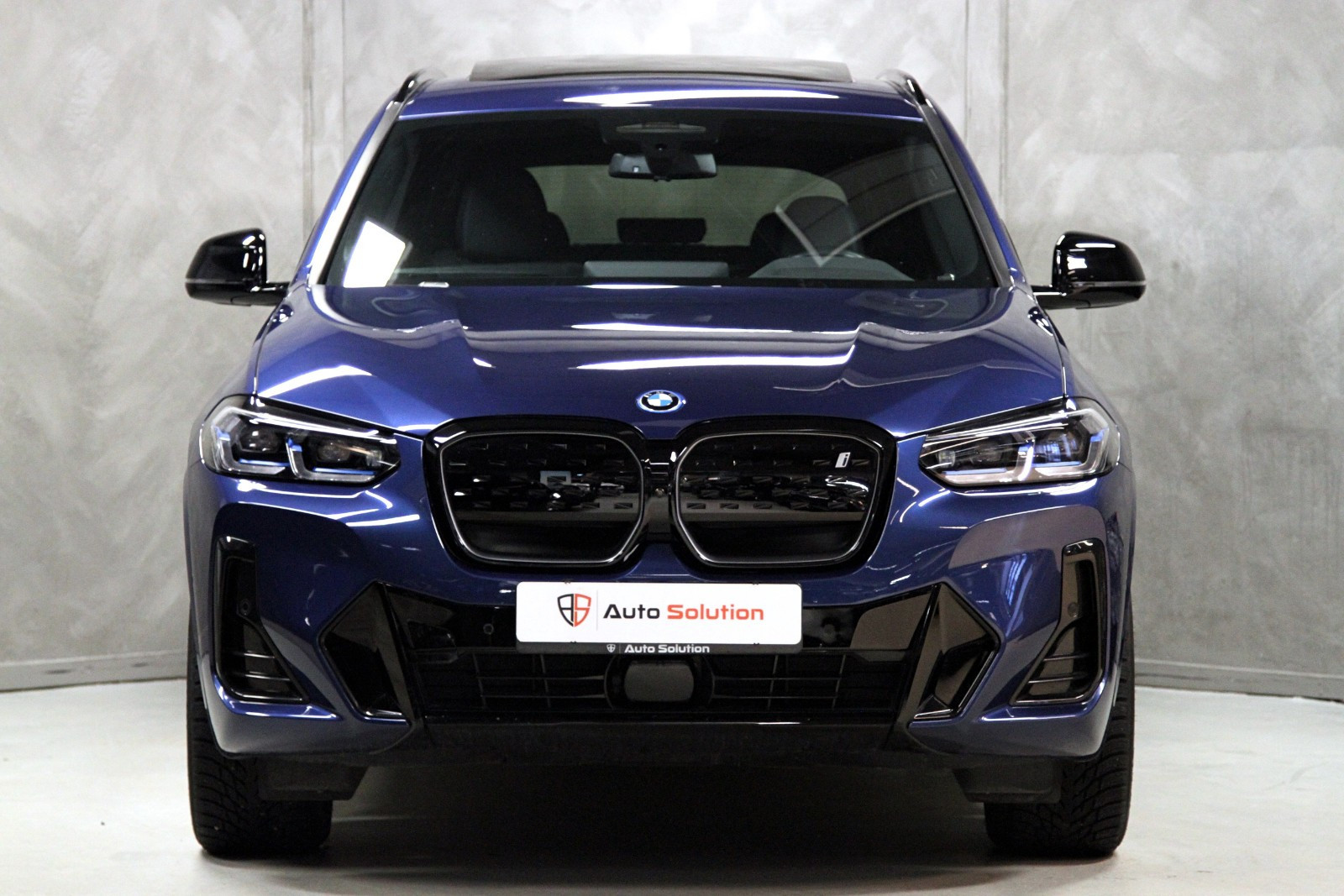 BMW iX3