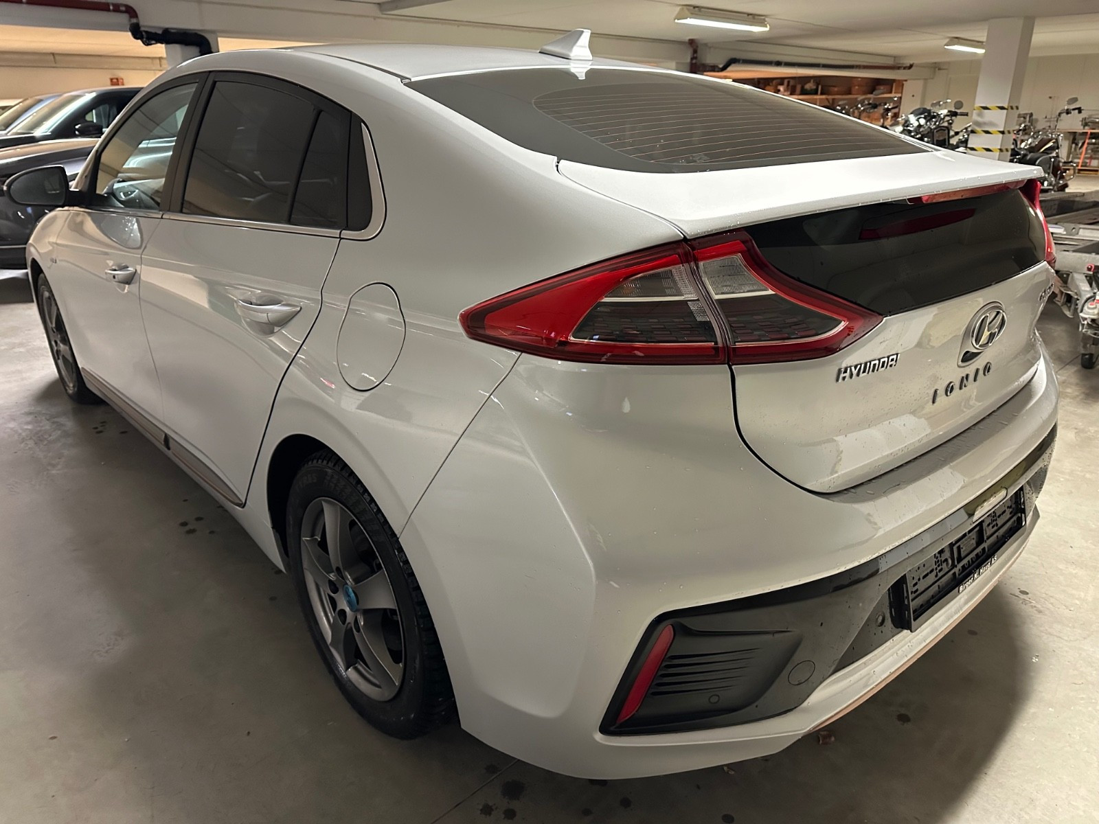 Hyundai IONIQ