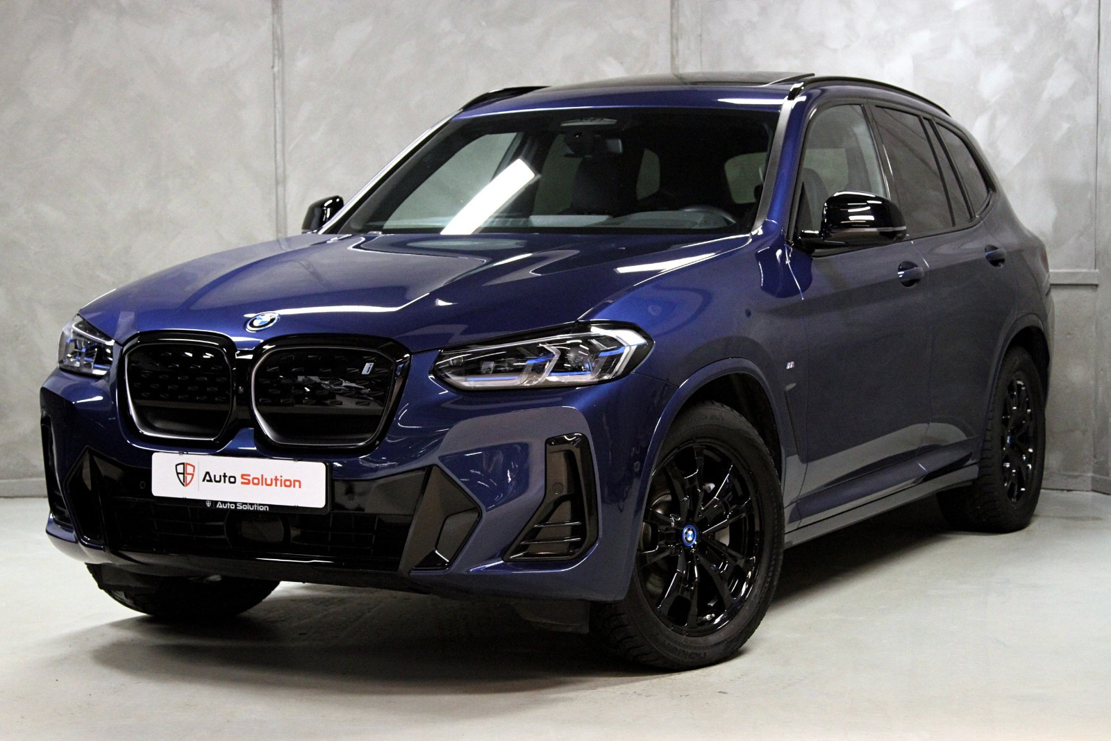 BMW iX3