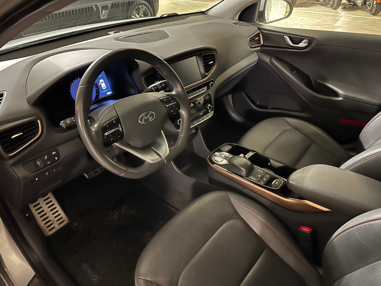 Hyundai IONIQ