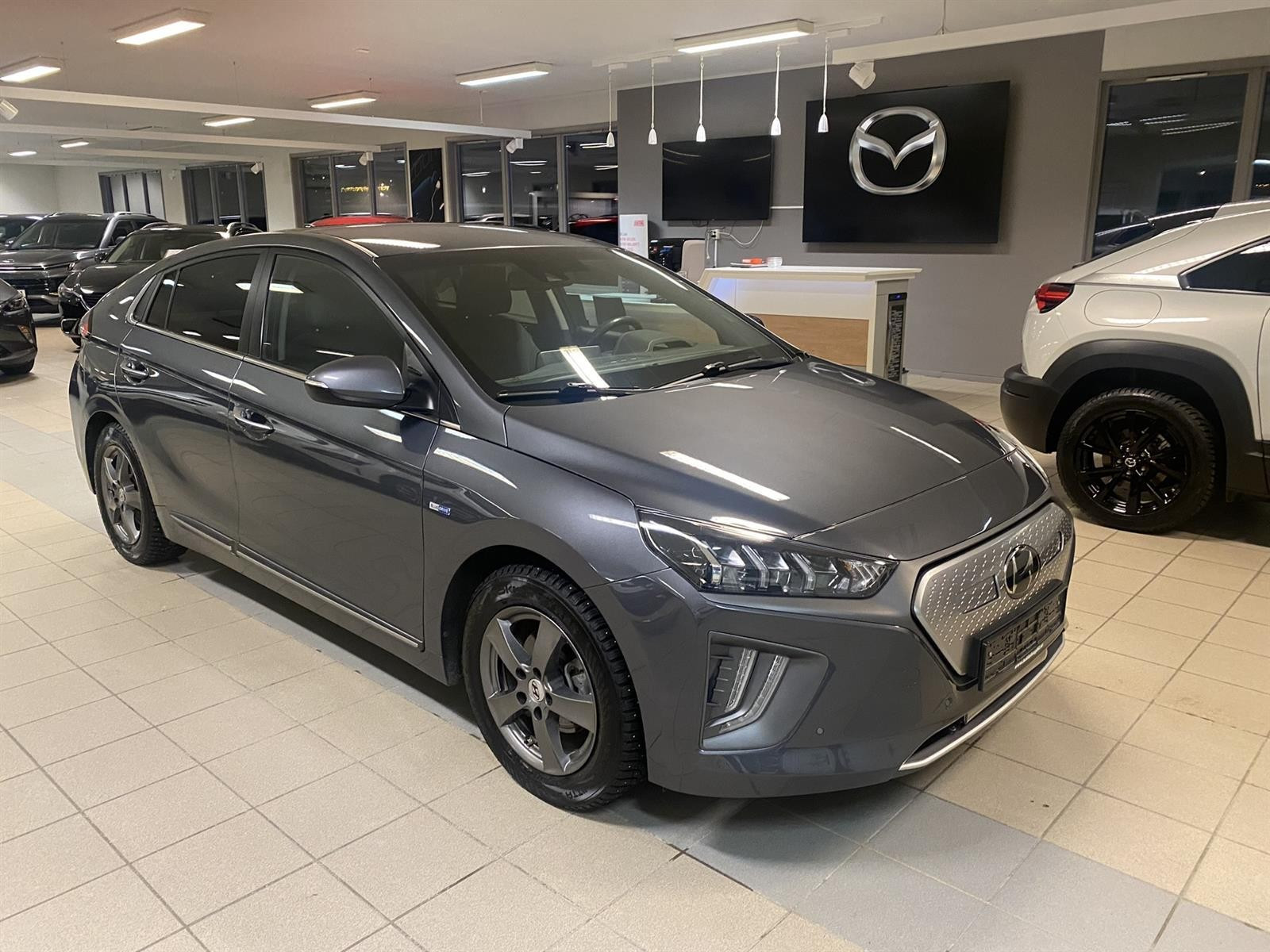 Hyundai IONIQ