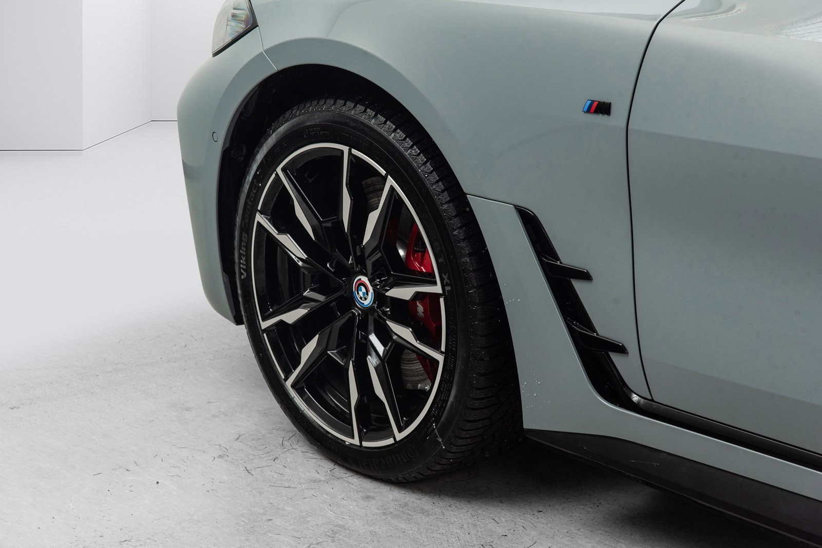 BMW i4 M50