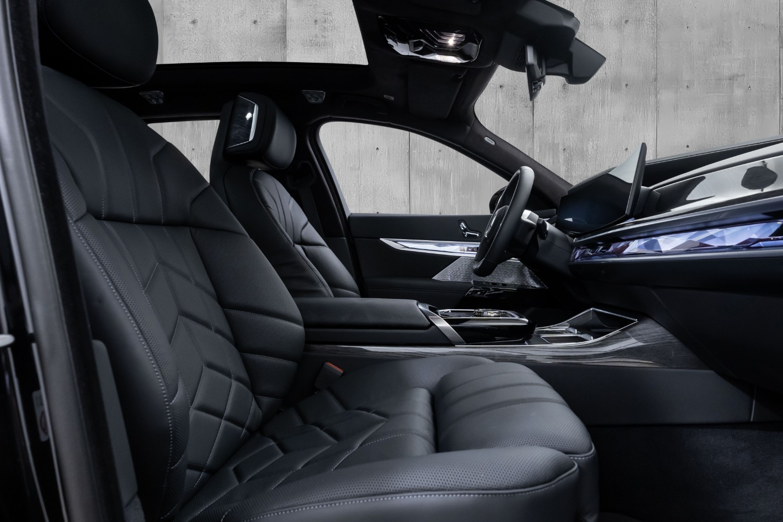 BMW i7