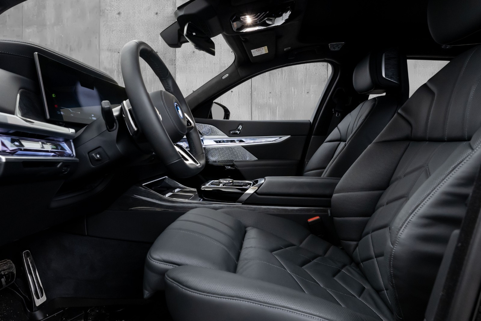 BMW i7