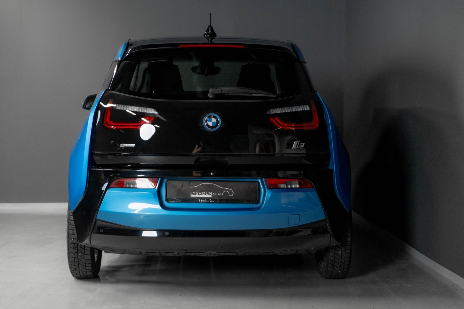 BMW i3