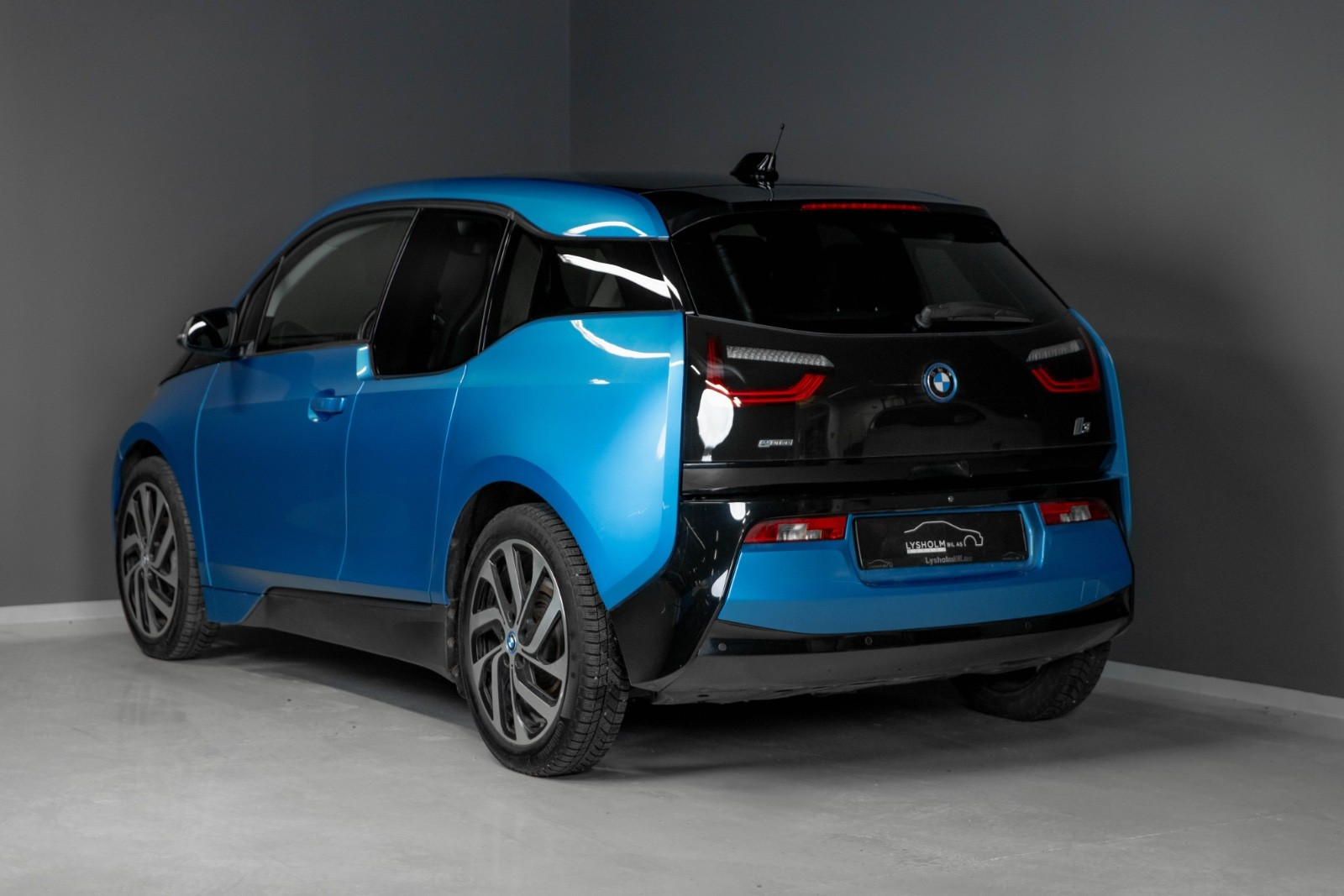 BMW i3