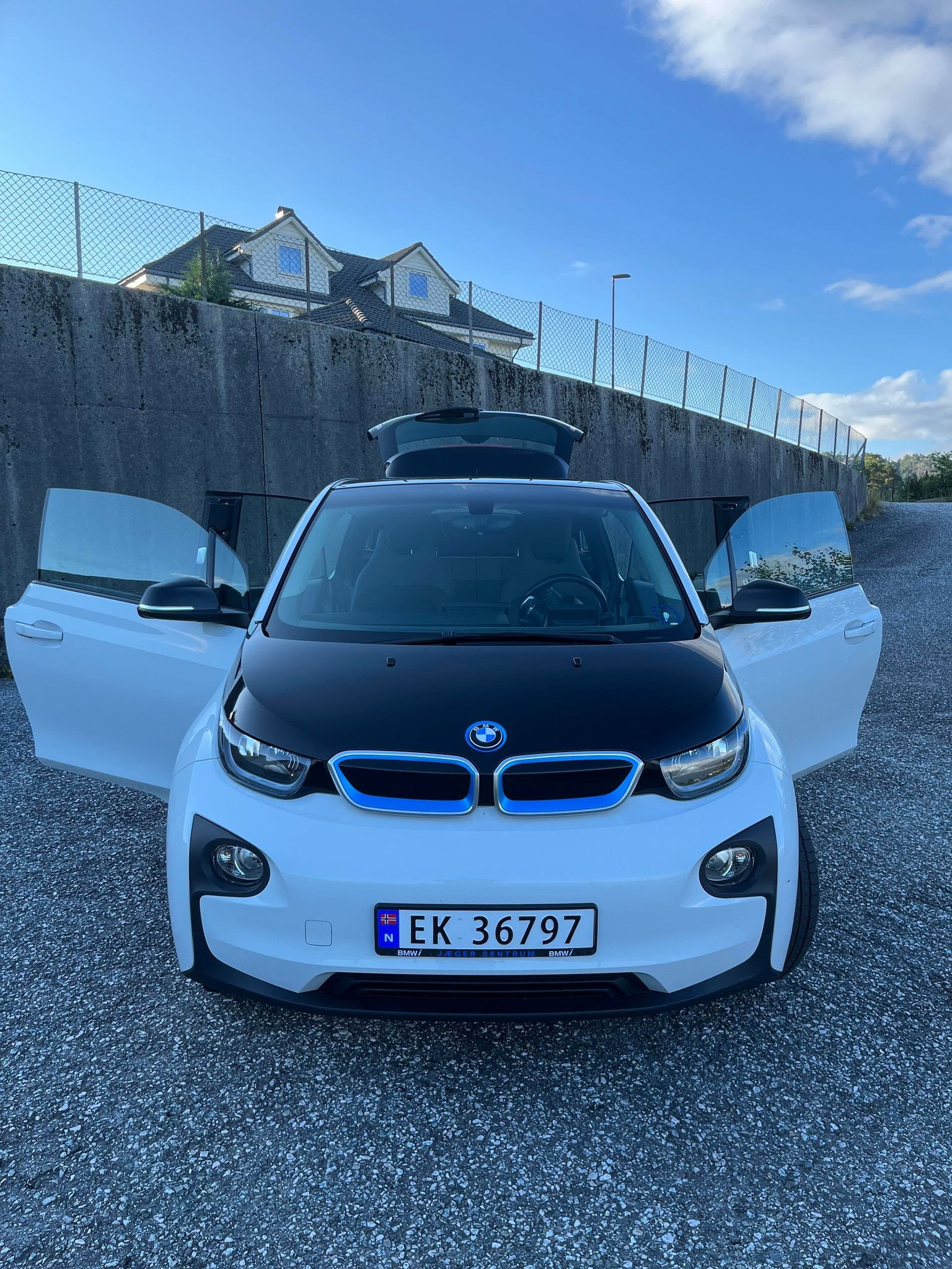 BMW i3
