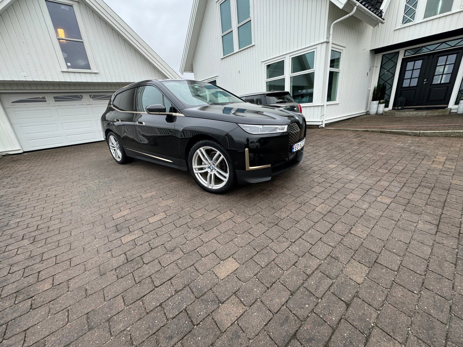 BMW iX xDrive 50