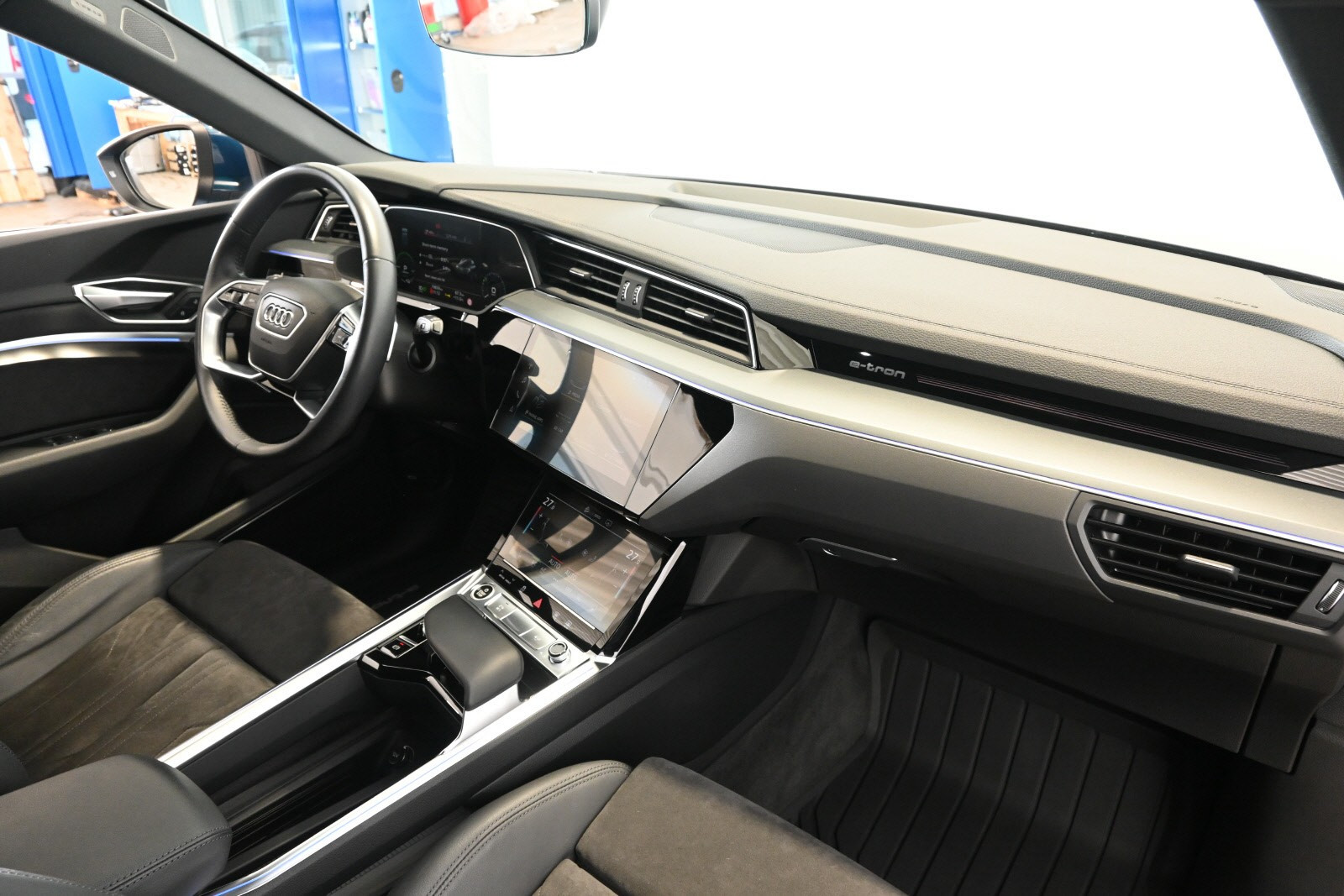 Audi e-tron