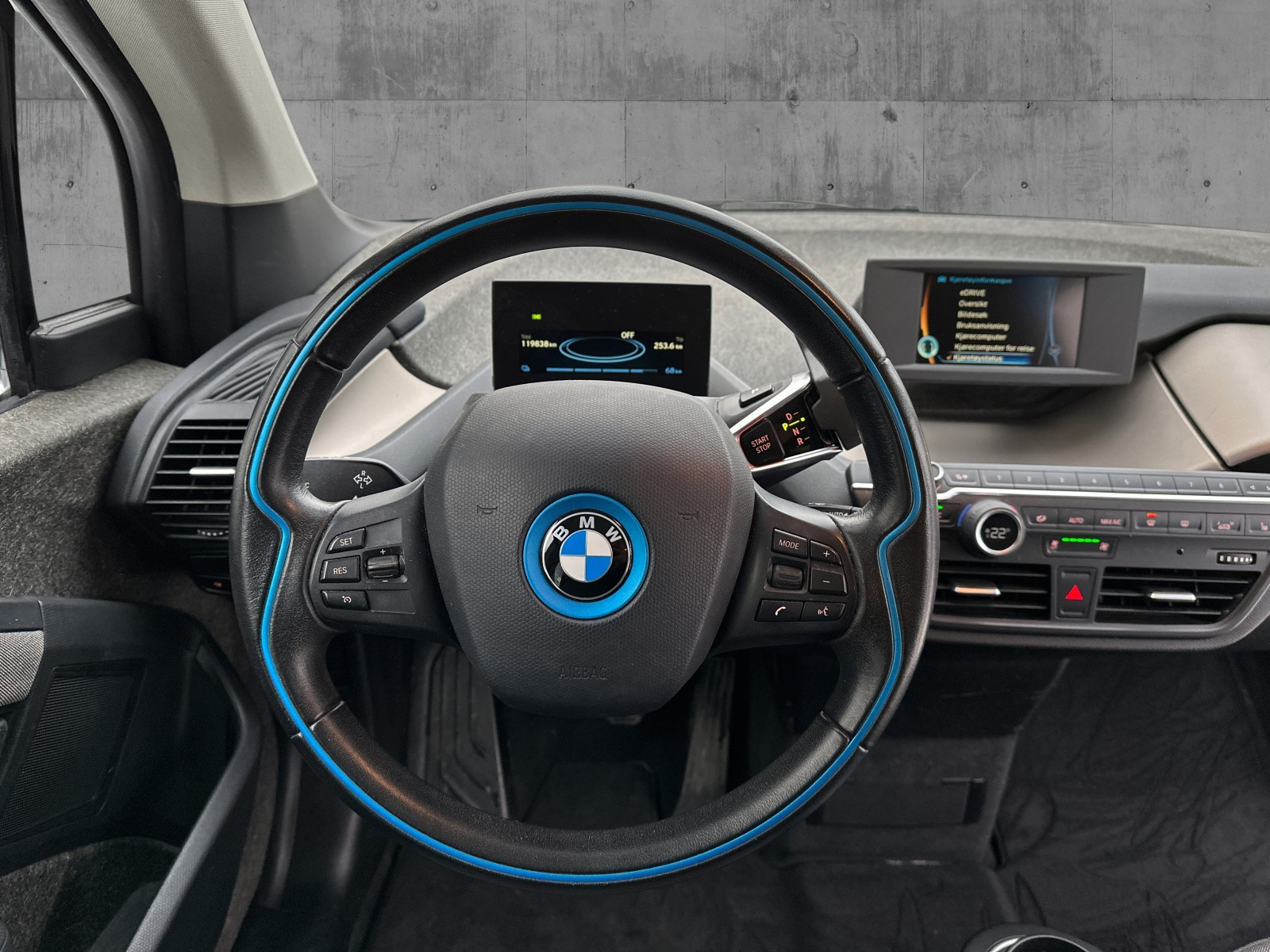 BMW i3