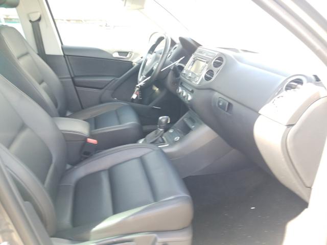 Volkswagen Tiguan S 2015