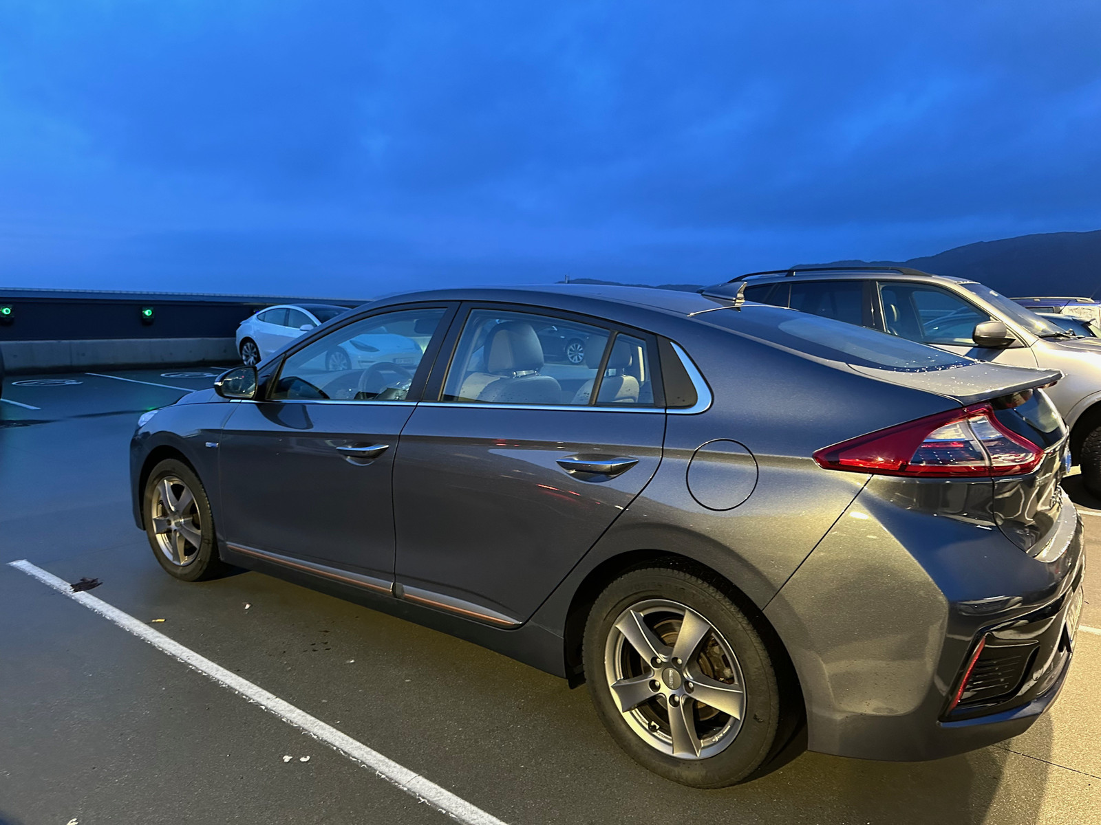 Hyundai IONIQ