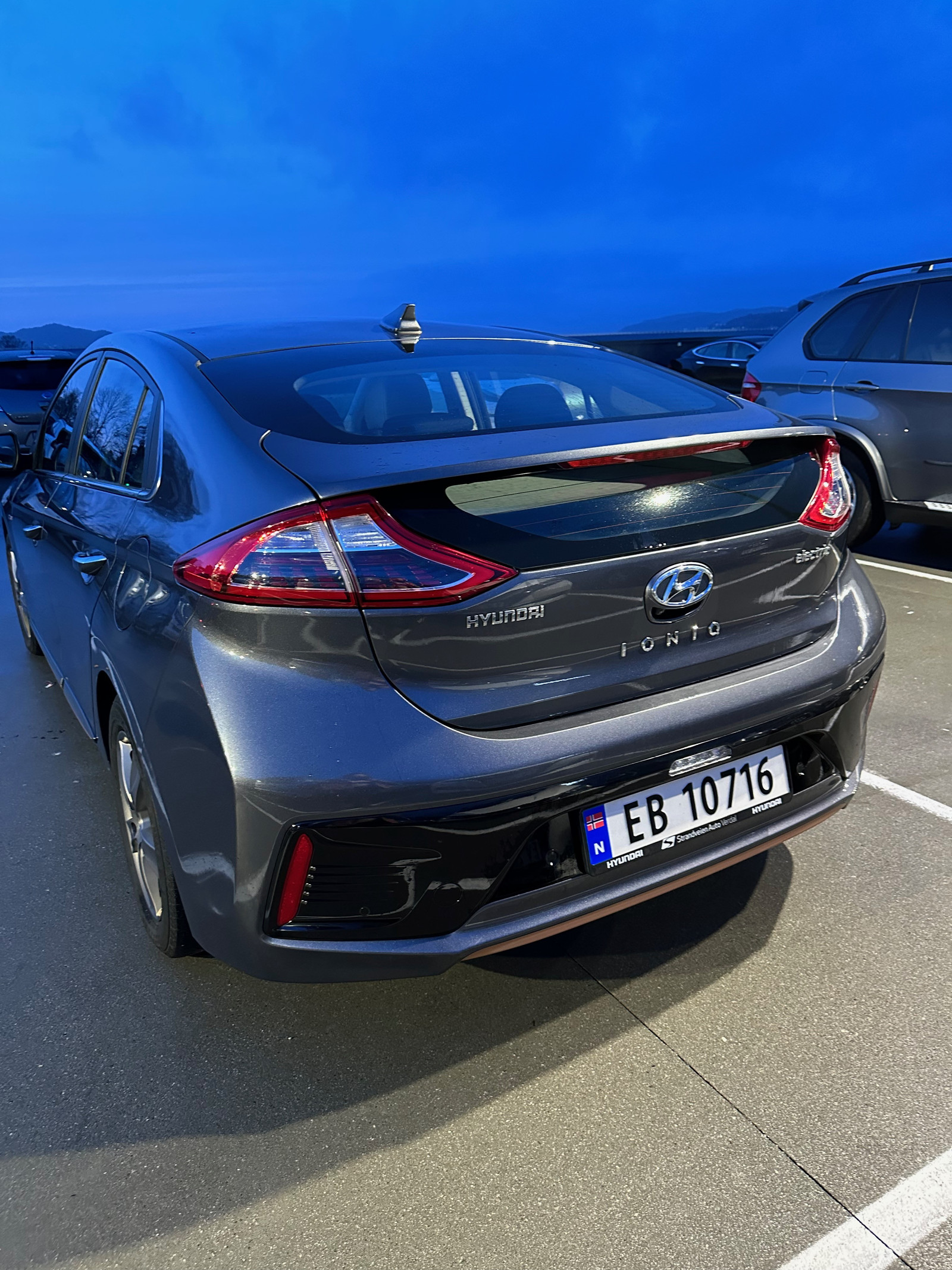Hyundai IONIQ