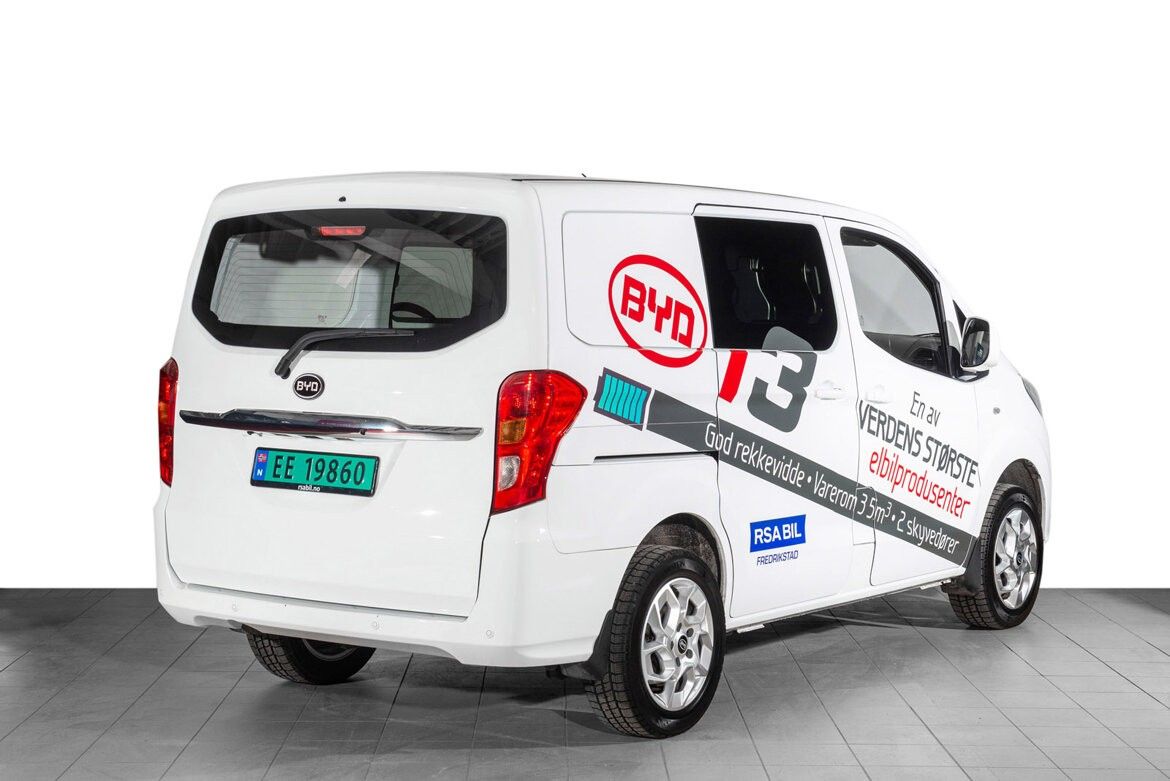 BYD T3