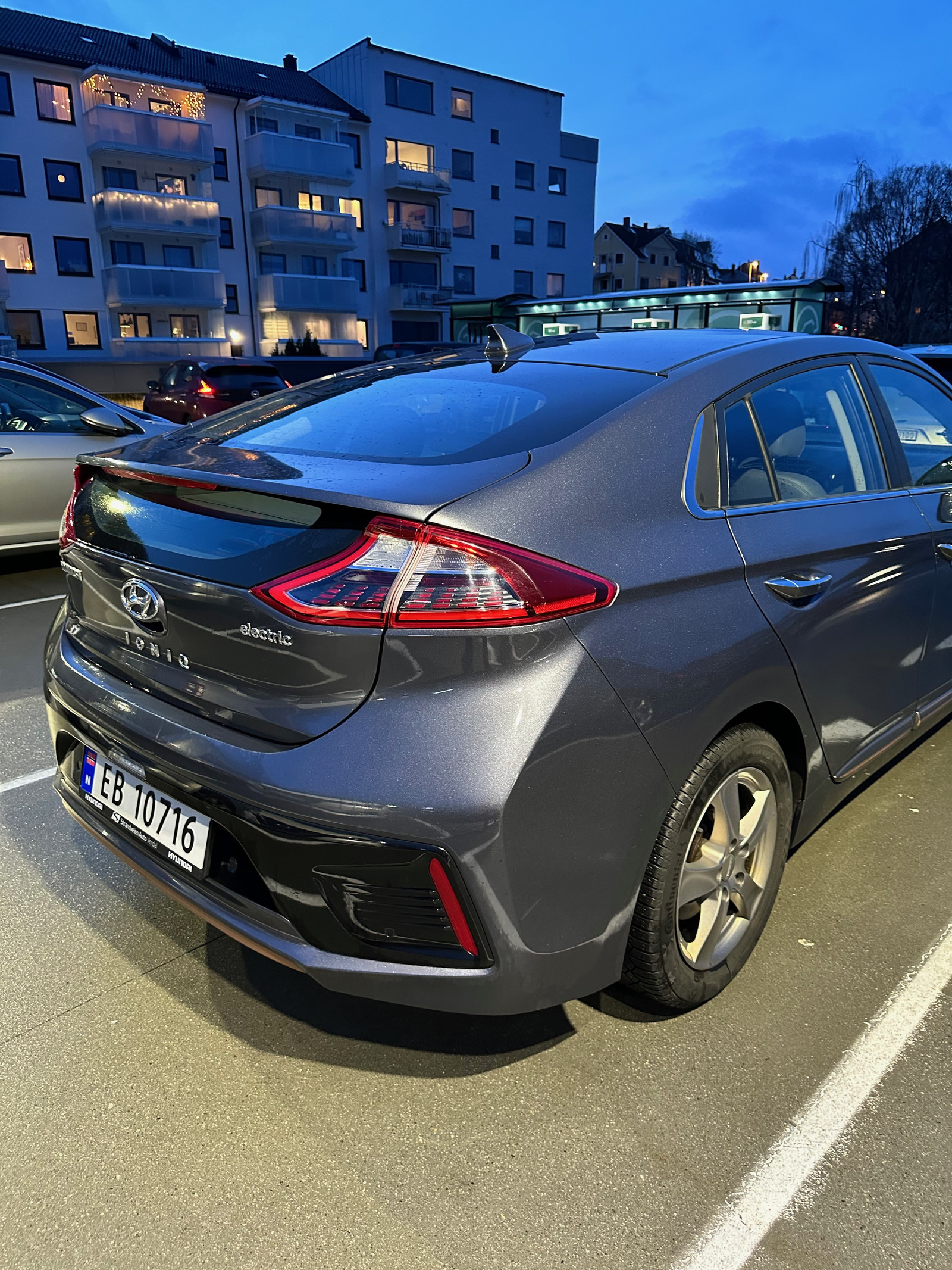 Hyundai IONIQ