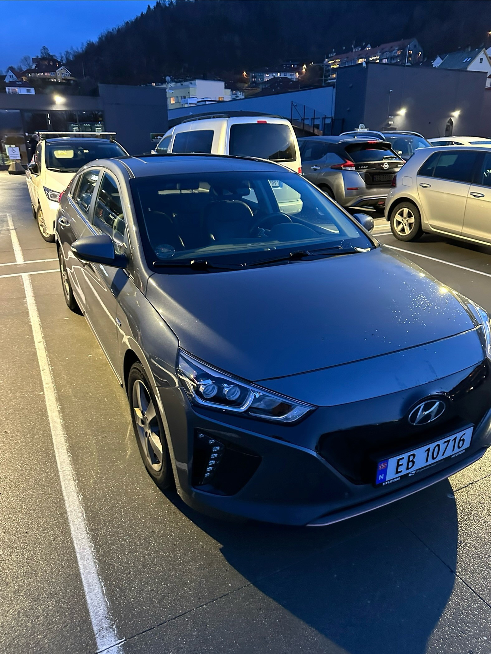 Hyundai IONIQ