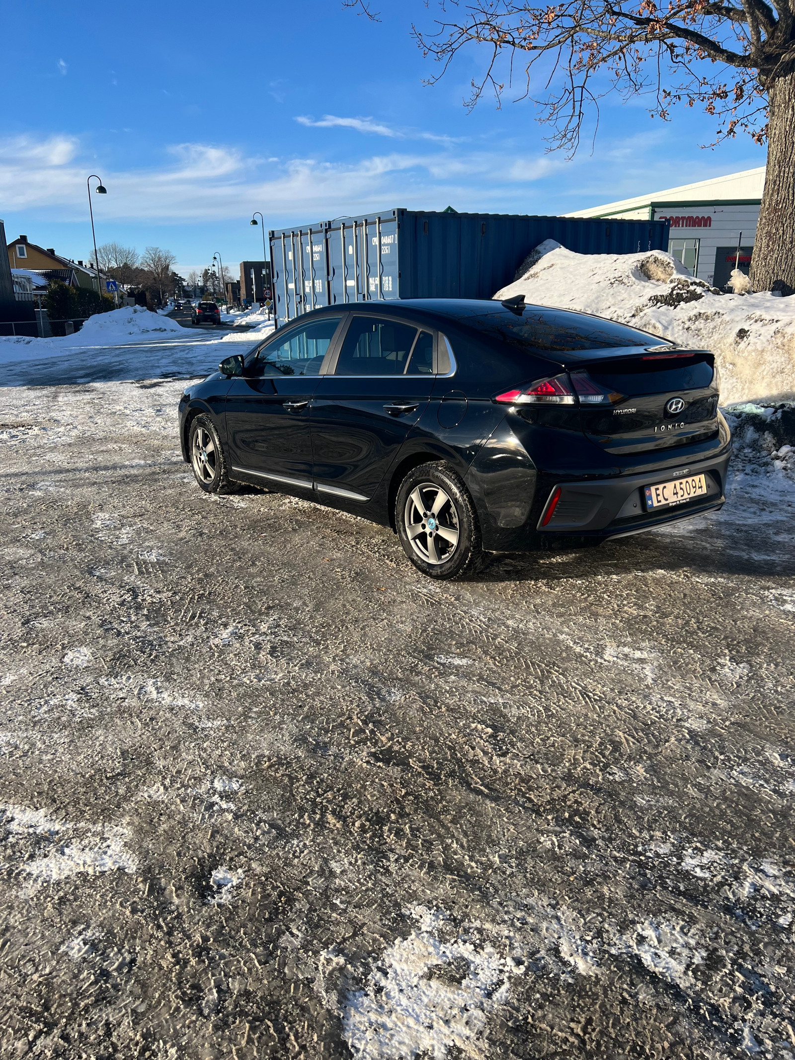 Hyundai IONIQ