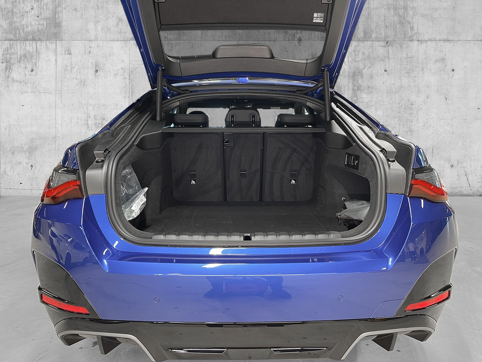 BMW i4 M50