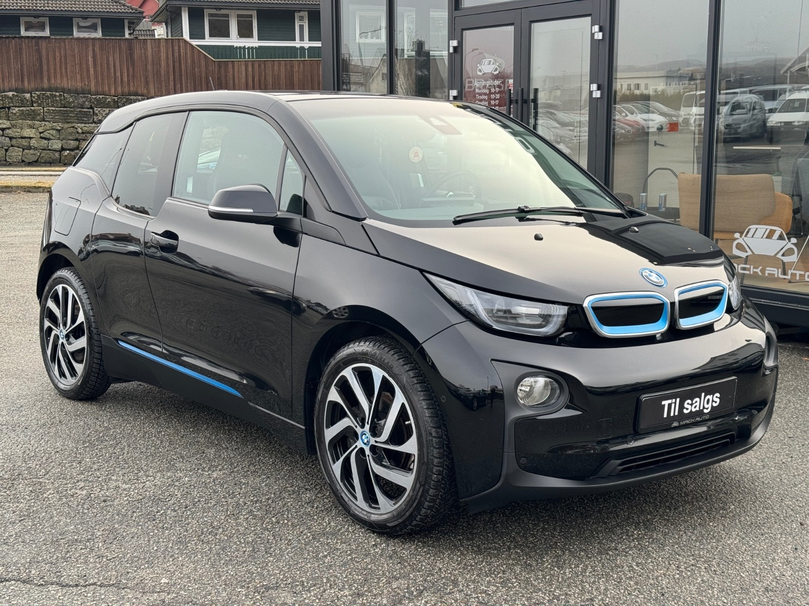BMW i3