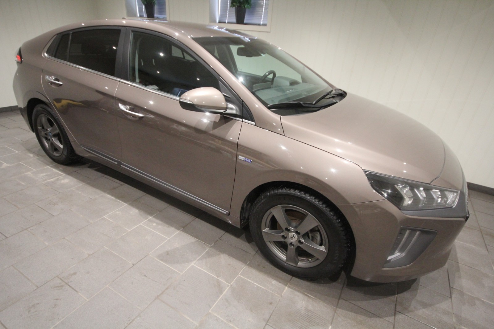 Hyundai IONIQ