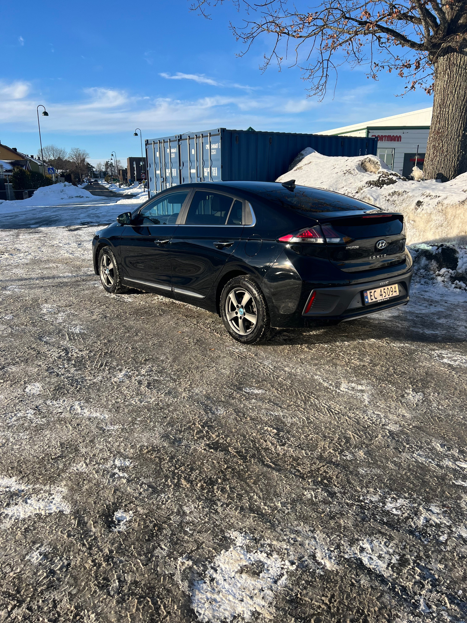 Hyundai IONIQ