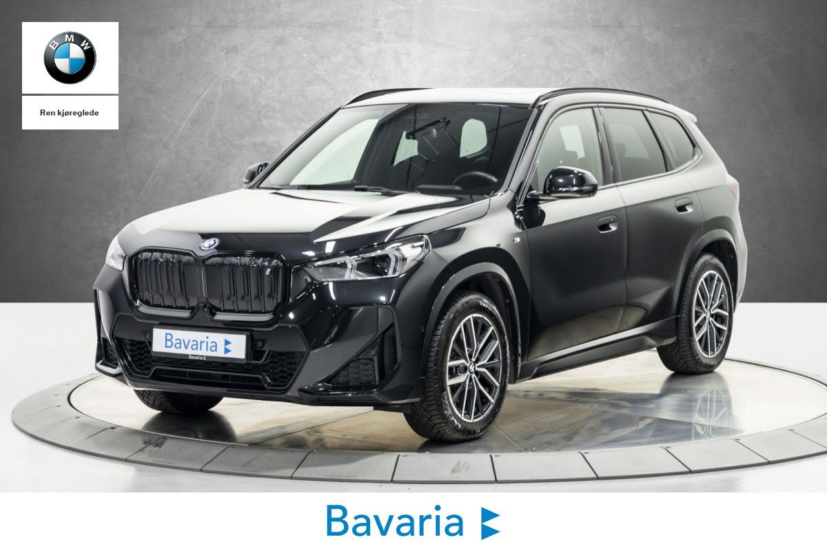 BMW iX1