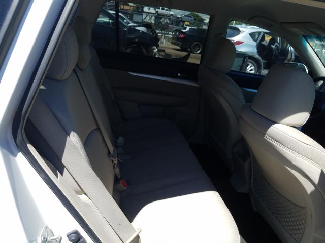 Subaru Outback 2 2012